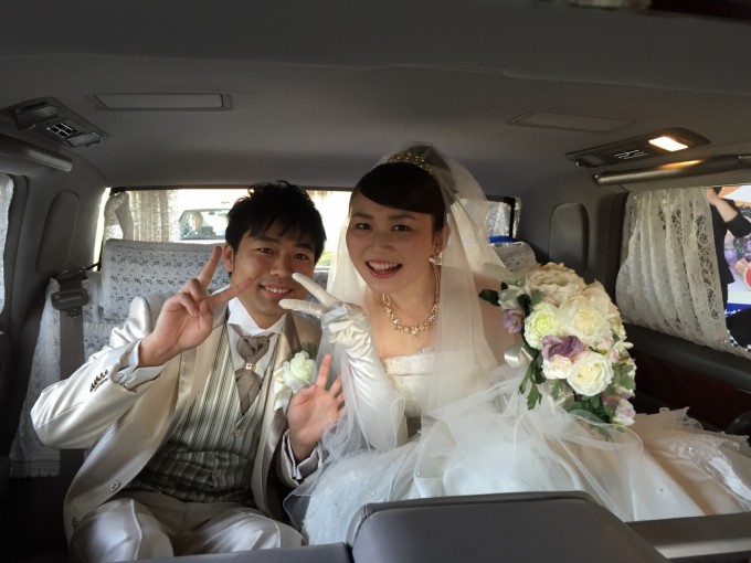 リムジンの中でにっこり Tsukasa Royal Wedding 司ロイヤルホテル